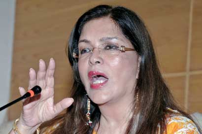 zeenat-aman