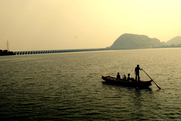 Krishna_river_near_Vijayawa